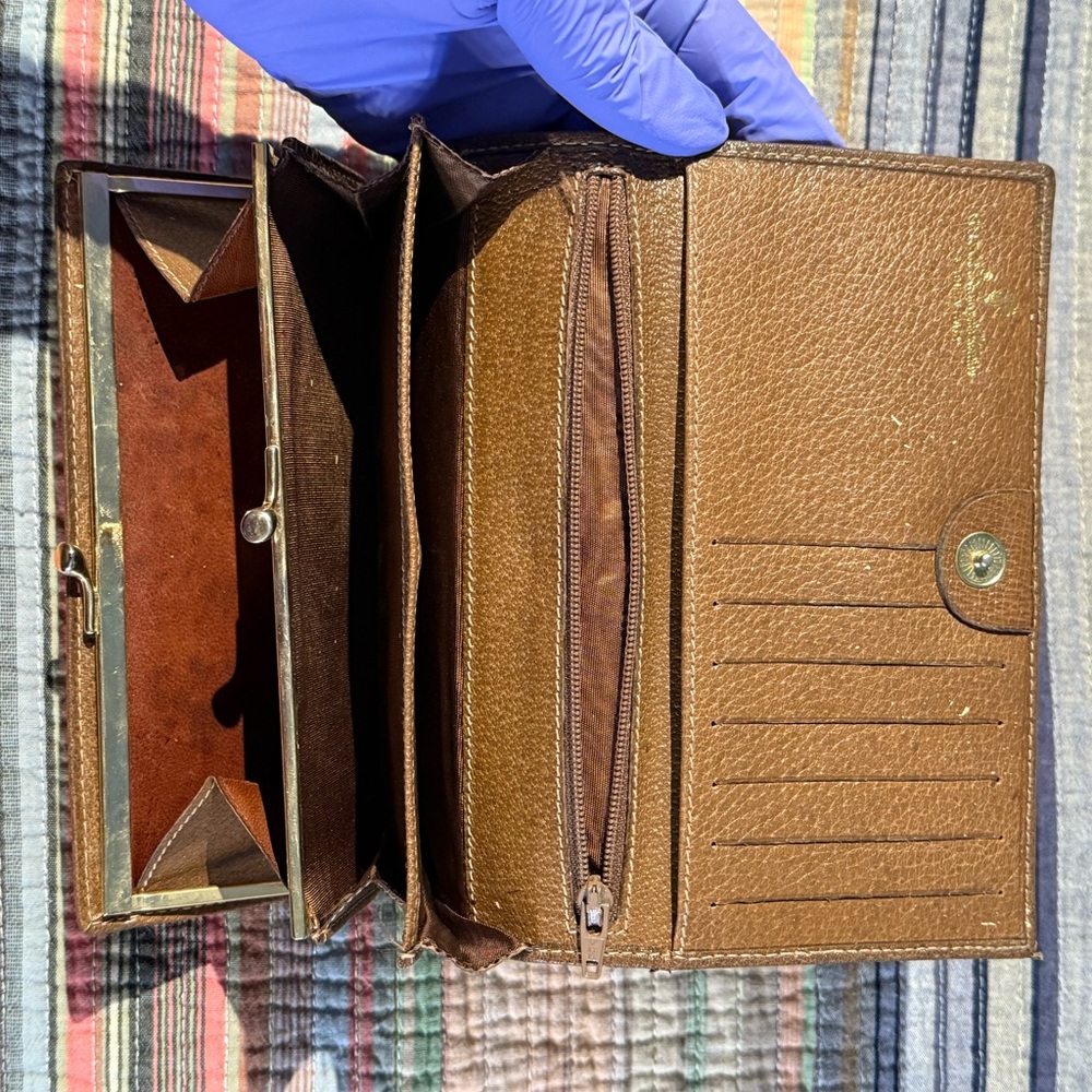 Vintage Gucci Accessory Collection Monogram coated leather wallet - Picture 11 of 15